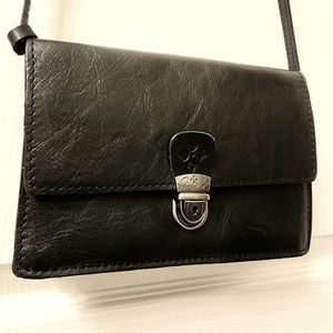 Gorgeous Patricia Nash Lanza Crossbody